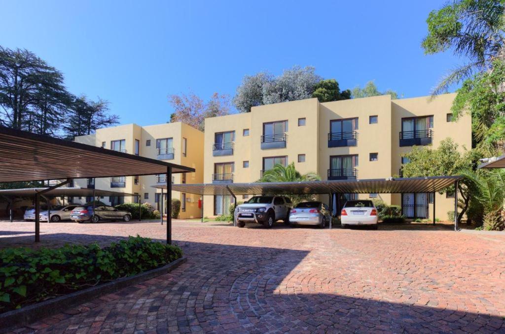 The Apartment On Katherine Street In Central Sandton Johannesburg Buitenkant foto